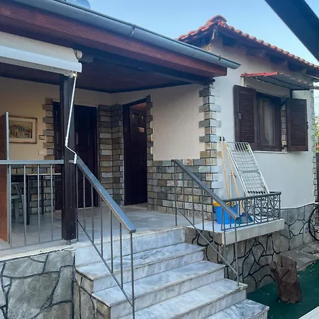 Holiday home Dimis Right House