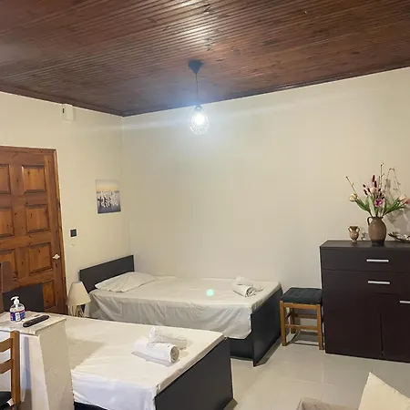 Dimis Right House Holiday home *