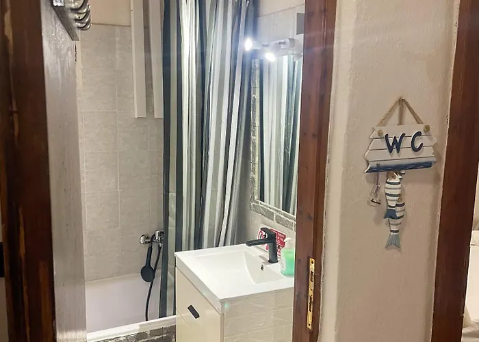 Dimis Right House * Sozopoli